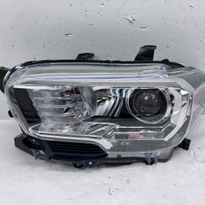 2016 2017 2018 2019 2020 2021 2022 TOYOTA TACOMA HALOGEN  LEFT OEM HEADLIGHT
