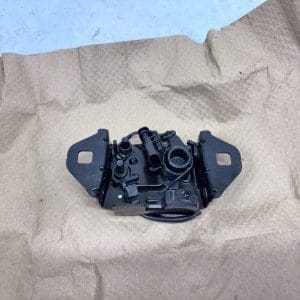 OEM GENUINE 84839546 2020 2021 2022 2023 2024 CHEVY CORVETTE C8 FRONT HOOD LATCH