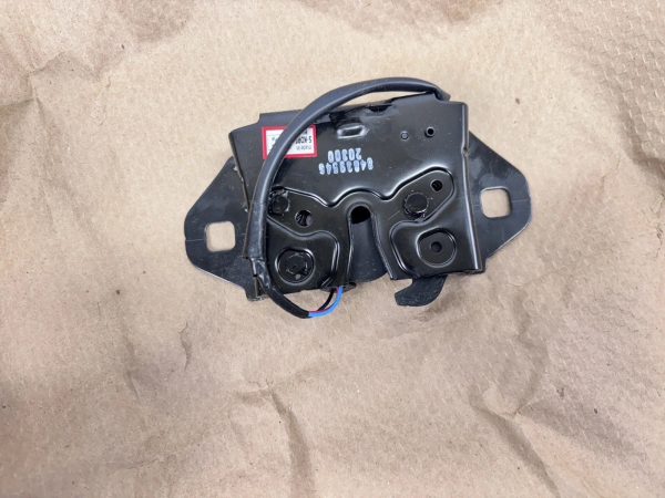 OEM GENUINE 84839546 2020 2021 2022 2023 2024 CHEVY CORVETTE C8 FRONT HOOD LATCH - Image 5