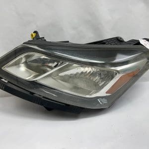 2013 2014 2015 2016 2017 CHEVY TRAVERSE HALOGEN FRONT LEFT OEM HEADLIGHT