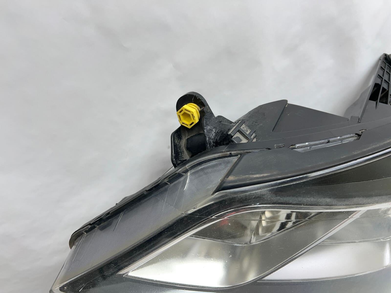 2013 2014 2015 2016 2017 CHEVY TRAVERSE HALOGEN FRONT LEFT OEM HEADLIGHT - Image 17