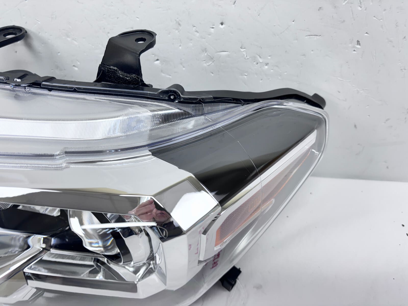 2016 2017 2018 2019 2020 2021 2022 TOYOTA TACOMA HALOGEN LEFT OEM HEADLIGHT - Image 9