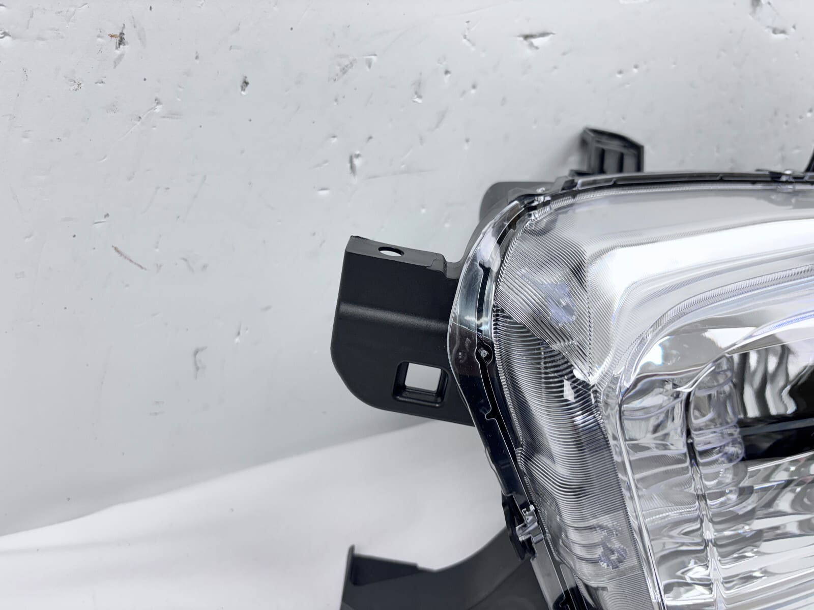 2016 2017 2018 2019 2020 2021 2022 TOYOTA TACOMA HALOGEN LEFT OEM HEADLIGHT - Image 13