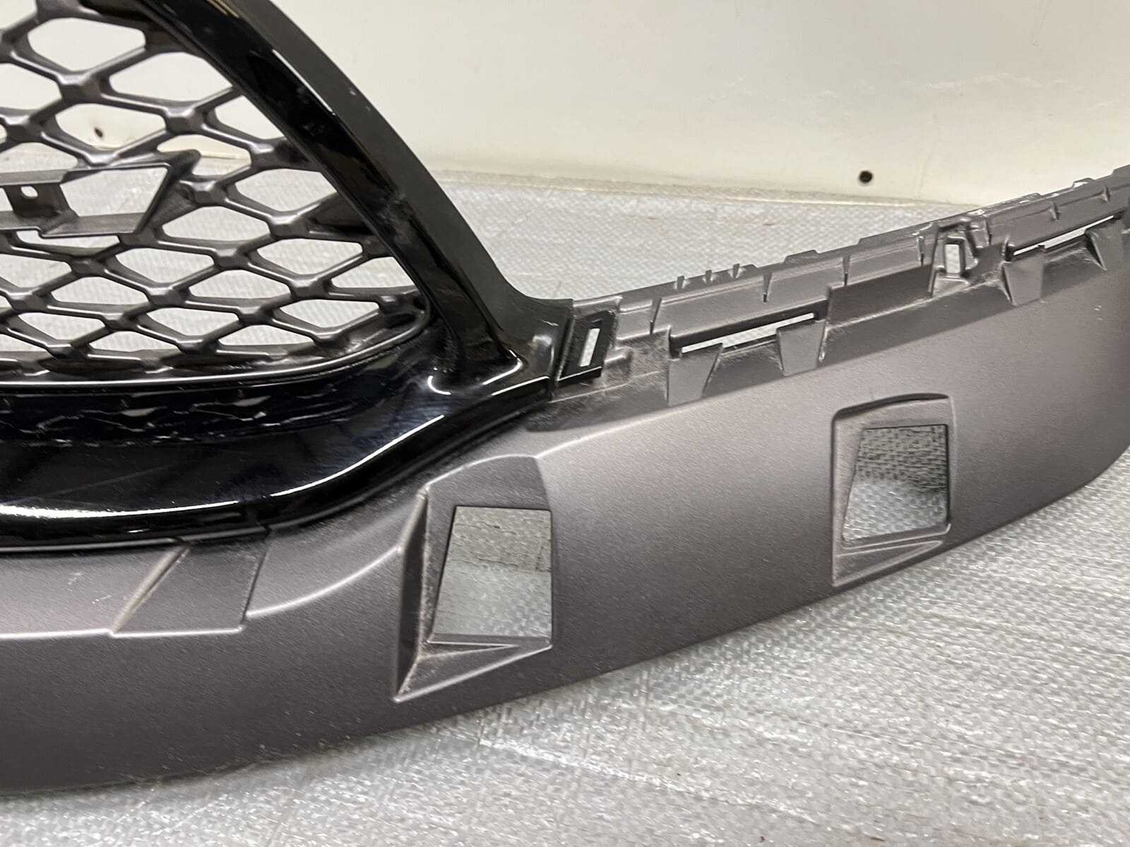 🌟🌟 6UZ19MALAA 2021 2022 2023 DODGE DURANGO FRONT OEM GRILLE GENUINE - Image 3