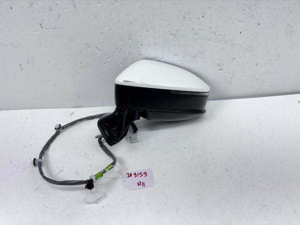 2023 2024 2025 TOYOTA CROW BLIND SPOT TURN SIGNAL FRONT LEFT SIDE OEM MIRROR