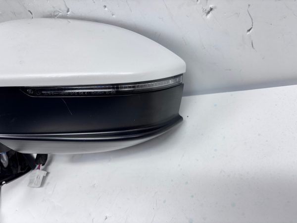 2023 2024 2025 TOYOTA CROW BLIND SPOT TURN SIGNAL FRONT LEFT SIDE OEM MIRROR - Image 3