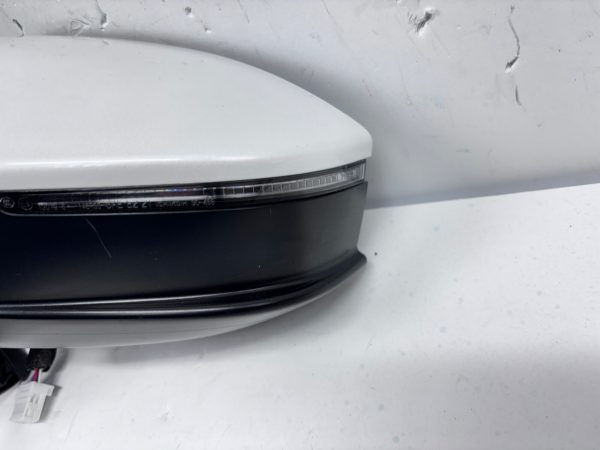 2023 2024 2025 TOYOTA CROW BLIND SPOT TURN SIGNAL FRONT LEFT SIDE OEM MIRROR - Image 5