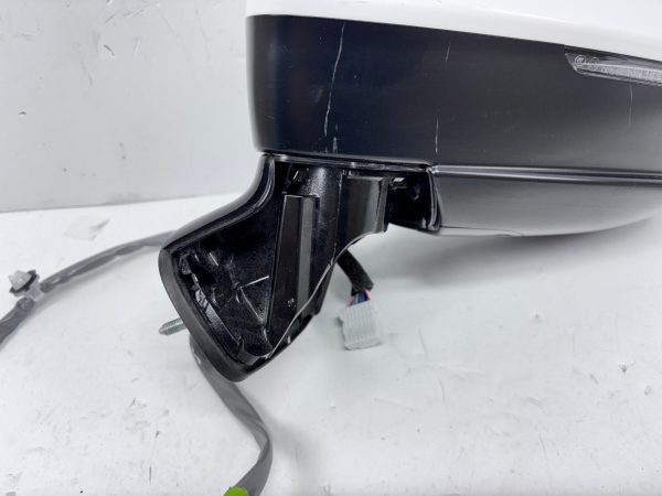 2023 2024 2025 TOYOTA CROW BLIND SPOT TURN SIGNAL FRONT LEFT SIDE OEM MIRROR - Image 9