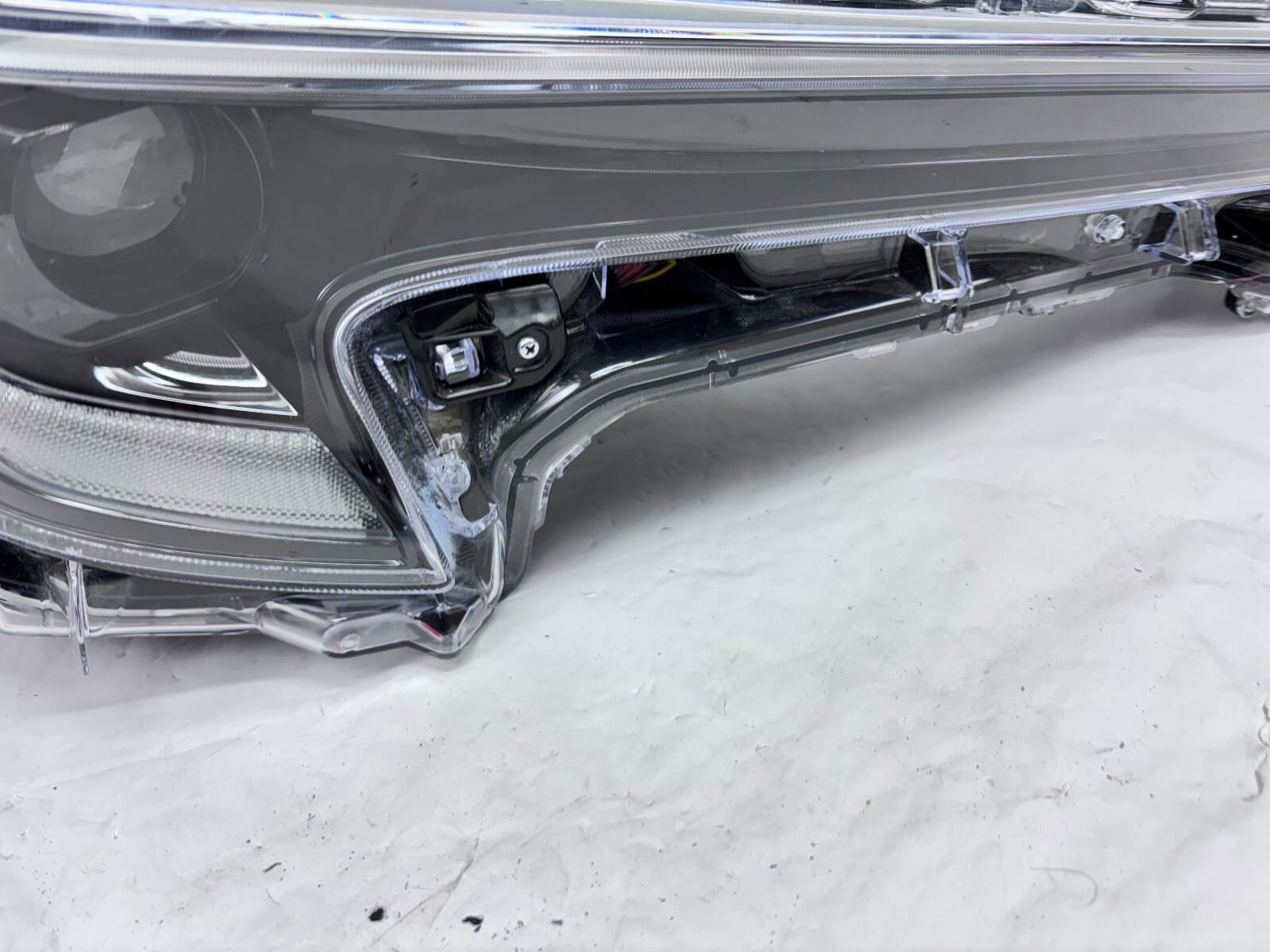 2023 2024 toyota corolla led front right oem headlight 81110-12n200 - Image 4