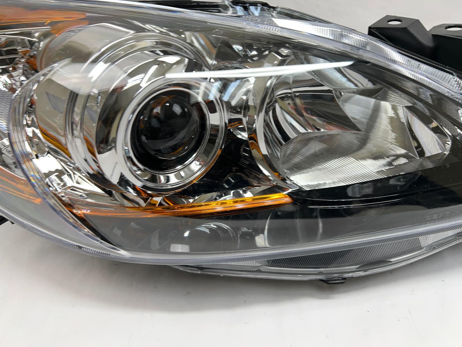 2010-2013 Mazda3 Halogen Front Right CAPA Headlight bbm4510k0k - Image 4