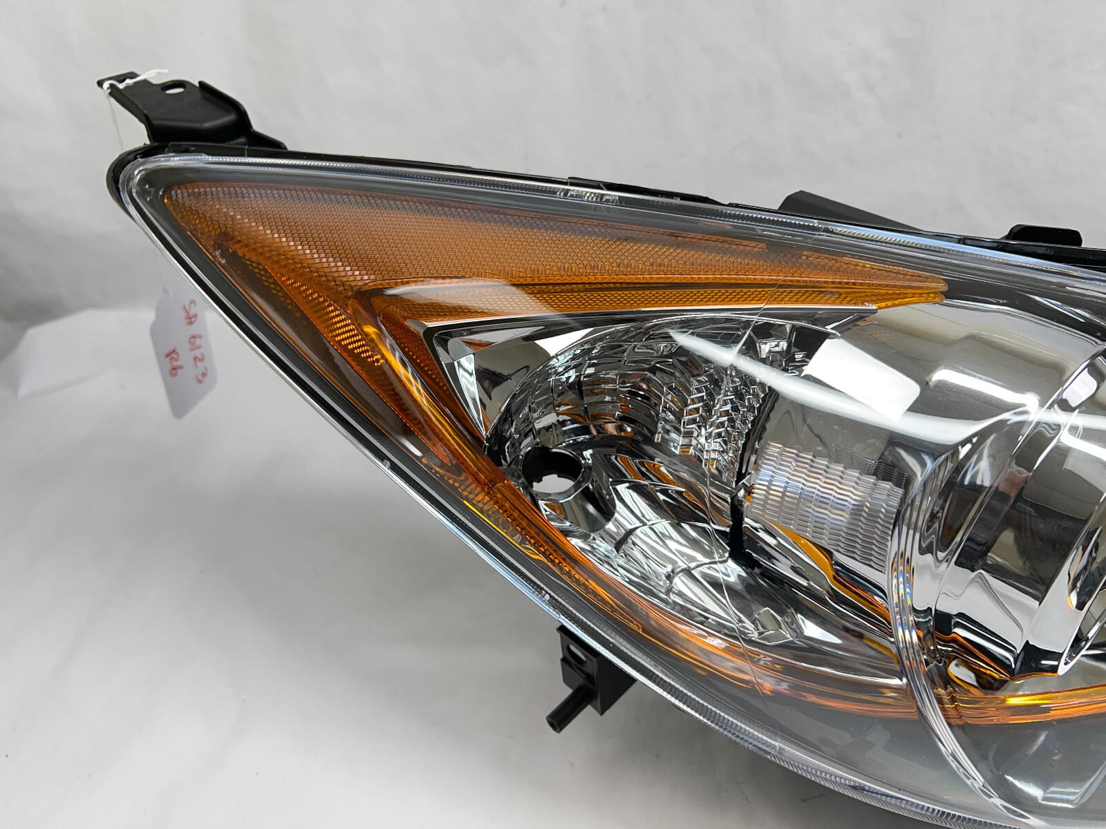 2010-2013 Mazda3 Halogen Front Right CAPA Headlight bbm4510k0k - Image 8