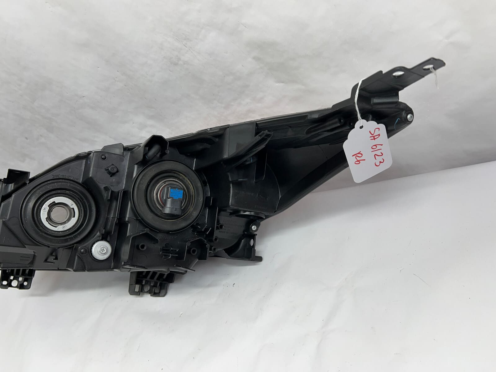 2010-2013 Mazda3 Halogen Front Right CAPA Headlight bbm4510k0k - Image 15