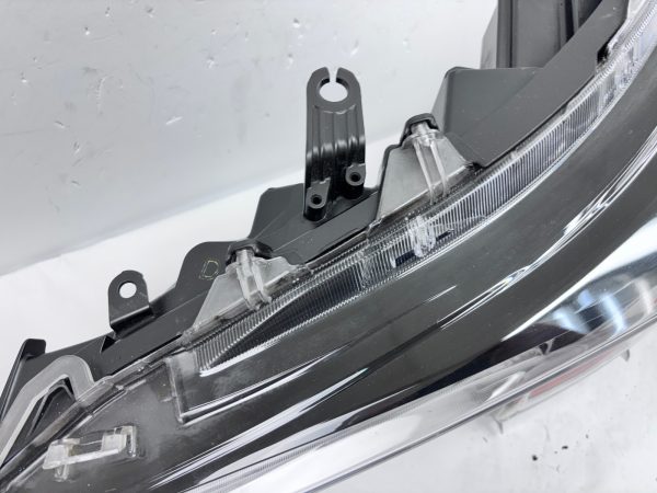 2020 2021 2022 toyota corolla led front left oem headlight - Image 8
