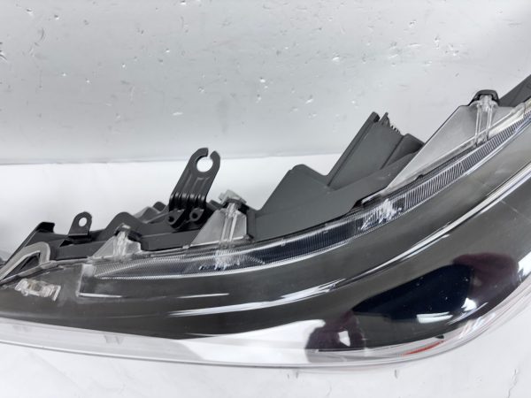 2020 2021 2022 toyota corolla led front left oem headlight - Image 17