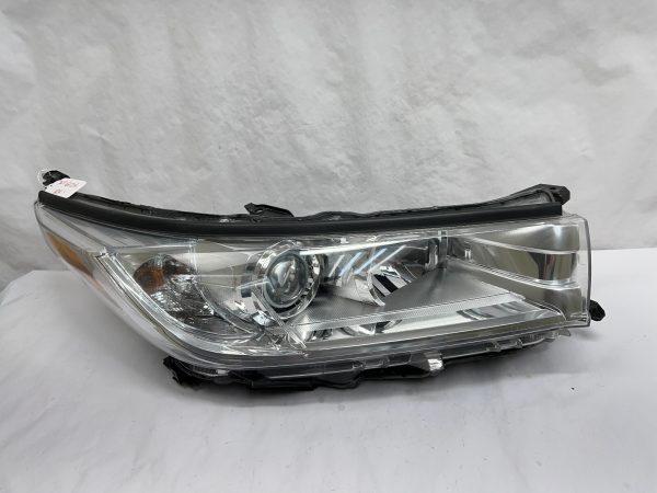 all tabs 2017 2018 2019 toyota highlander halogen front right oem headlight