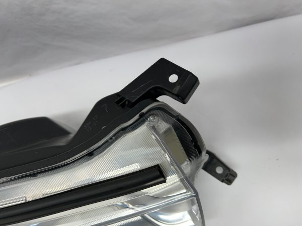 all tabs 2017 2018 2019 toyota highlander halogen front right oem headlight - Image 11