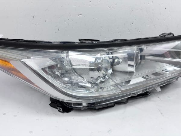 ALL TABS 2017 2018 2019 TOYOTA HIGHLANDER HALOGEN FRONT RIGHT OEM HEADLIGHT - Image 10