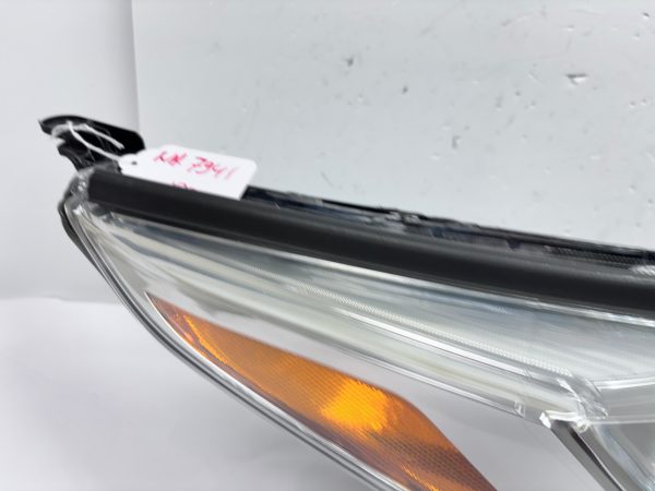 ALL TABS 2017 2018 2019 TOYOTA HIGHLANDER HALOGEN FRONT RIGHT OEM HEADLIGHT - Image 13