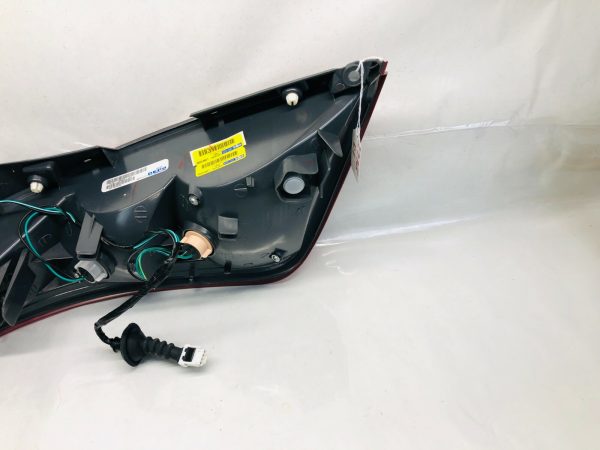 NICE 2003 2004 2005 NISSAN MURANO HALOGEN REAR RIGHT PASSENGER SIDE TAIL LIGHT - Image 8