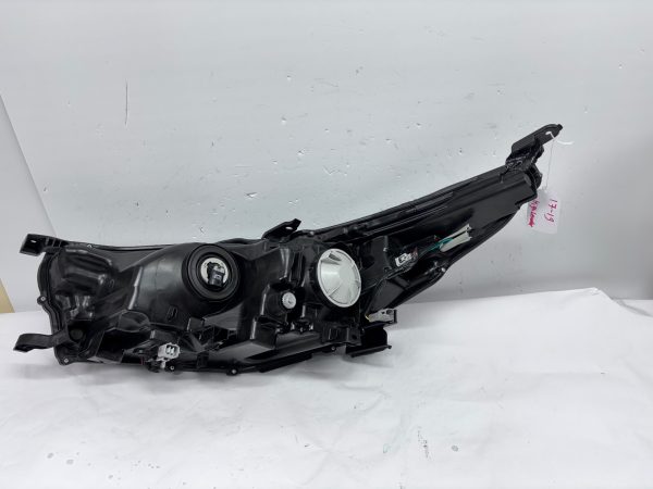ALL TABS 2017 2018 2019 TOYOTA HIGHLANDER HALOGEN FRONT RIGHT OEM HEADLIGHT - Image 20