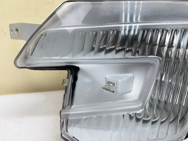 NICE ALL TABS 2016 2017 2018 2019 FORD EXPLORER LED FRONT LEFT OEM FOG LIGHT - Image 7
