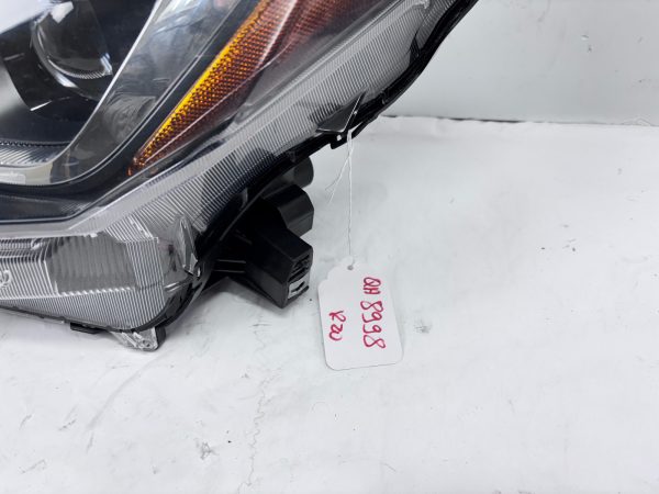 2016 2017 2018 TOYOTA RAV4 FULL LED FRONT LEFT OEM HEADLIGHT - Image 9