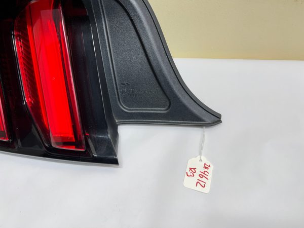 2015 2016 2017 FORD MUSTANG LED REAR LEFT OEM TAIL LIGHT - Image 2