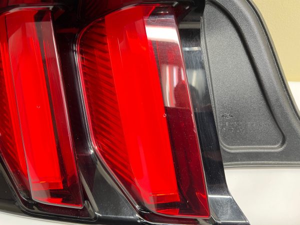 2015 2016 2017 FORD MUSTANG LED REAR LEFT OEM TAIL LIGHT - Image 5