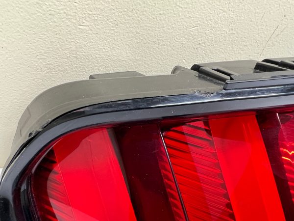 2015 2016 2017 FORD MUSTANG LED REAR LEFT OEM TAIL LIGHT - Image 10