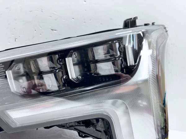 nice 2022 2023 2024 toyota tundra platinum full led front left oem headlight - Image 4