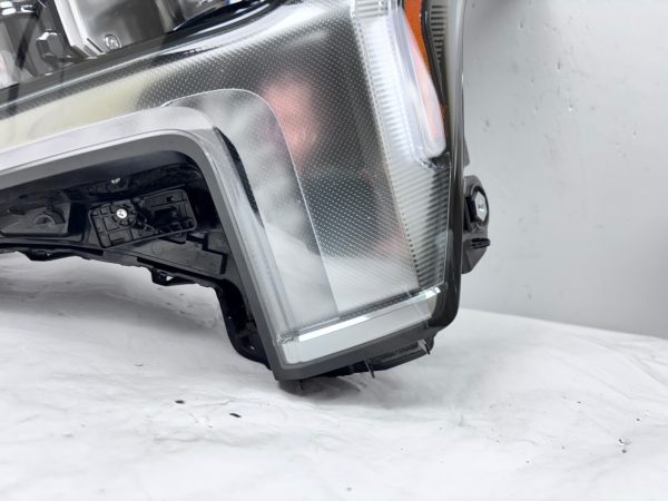 nice 2022 2023 2024 toyota tundra platinum full led front left oem headlight - Image 6