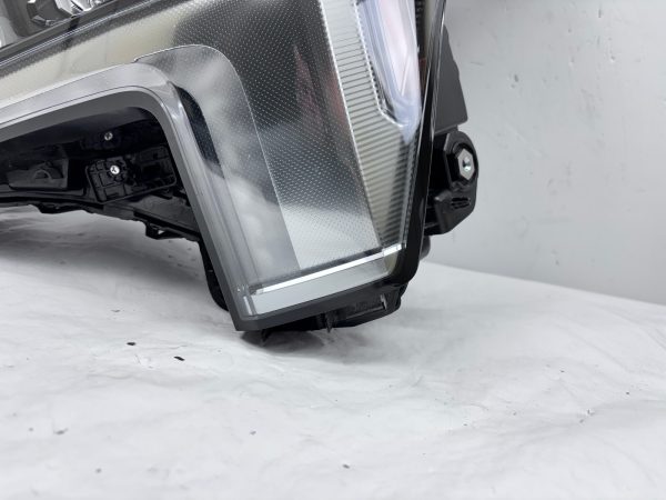 nice 2022 2023 2024 toyota tundra platinum full led front left oem headlight - Image 9