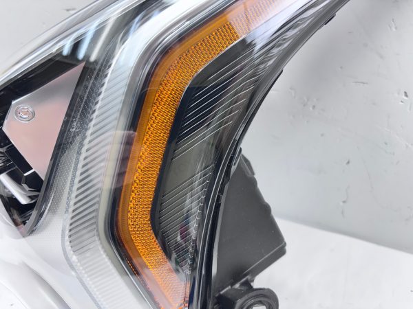 nice 2022 2023 2024 toyota tundra platinum full led front left oem headlight - Image 11
