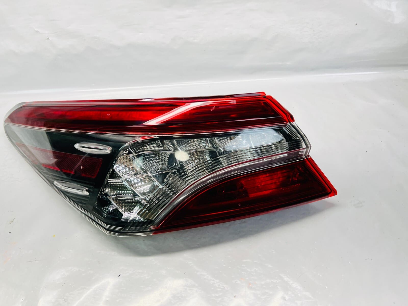 2018 2019 2020 2021 2022 2023 TOYOTA CAMRY FULL LED DARK TRD OEM TAIL LIGHT LEFT - Image 2