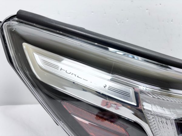 nice 2019 2020 subaru forester led afs front right oem headlight - Image 10
