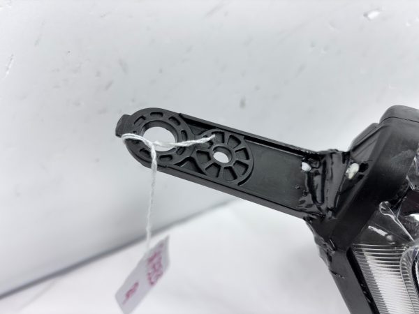 nice 2019 2020 subaru forester led afs front right oem headlight - Image 13