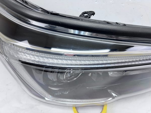 nice 2019 2020 subaru forester led afs front right oem headlight - Image 14
