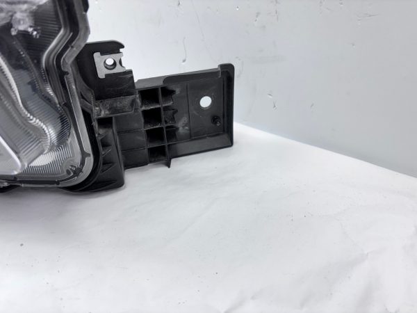 nice 2019 2020 subaru forester led afs front right oem headlight - Image 17
