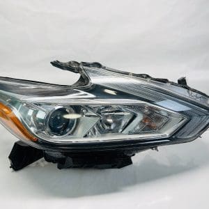 2016 2017 2018 NISSAN ALTIMA HALOGEN  FRONT RIGHT OEM HEADLIGHT