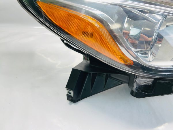 2016 2017 2018 NISSAN ALTIMA HALOGEN  FRONT RIGHT OEM HEADLIGHT - Image 7