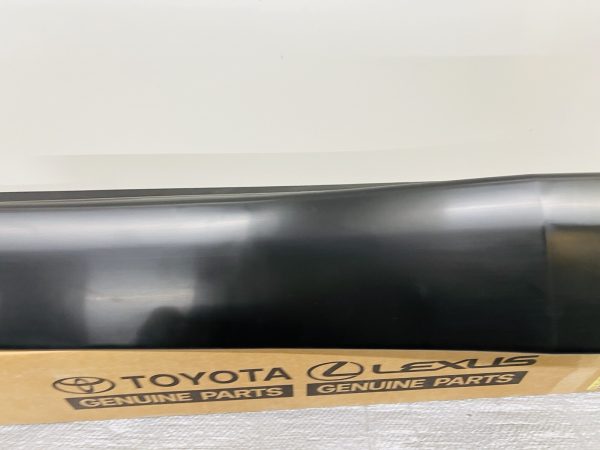 2015 2016 2017 2018 2019  TOYOTA HIGHLANDER REAR RIGHT DOOR MOLDING OEM ROCKER - Image 3