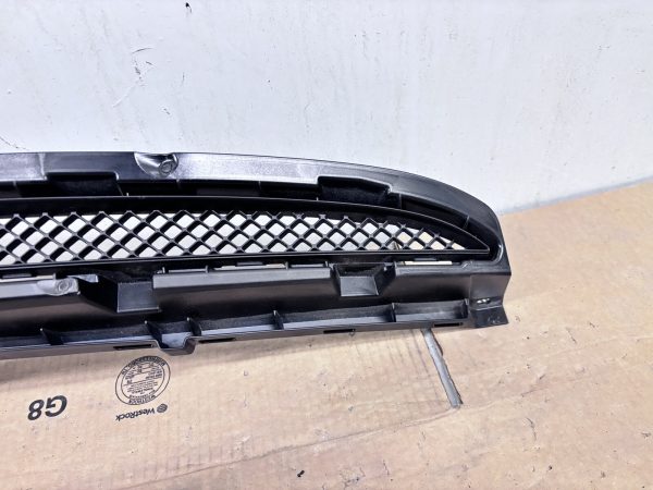 2015 2016 Porsche Cayman GT4 Rear Bumper Retainer Frame 981505853801E0 GENUINE - Image 2
