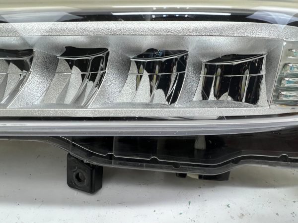 2020 2021 2022 FORD EXPLORE LED FRONT LEFT OEM FOG LIGHT - Image 8