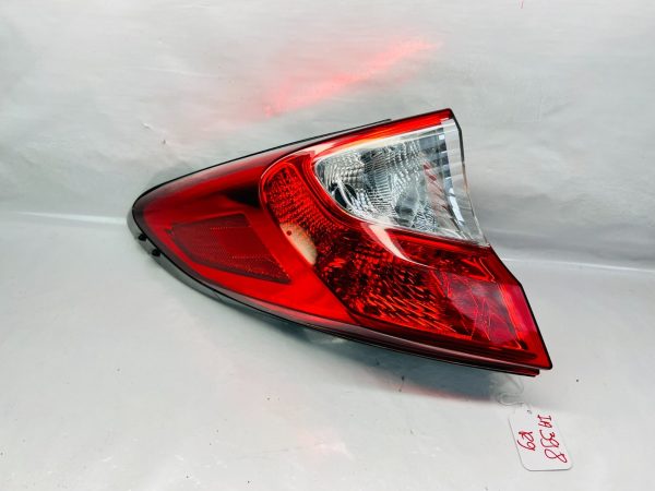 2016 2017 2018 2019 2020 2021 2022 TOYOTA CHR REAR LEFT OEM TAIL LIGHT