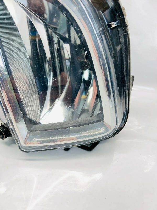 5K0941700E  2011 2012 2013 2014 VW JETTA GTI HALOGEN FRONT RIGHT OEM FOG LIGHT - Image 4