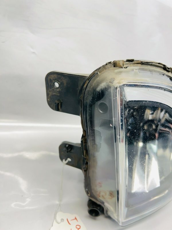 5K0941700E  2011 2012 2013 2014 VW JETTA GTI HALOGEN FRONT RIGHT OEM FOG LIGHT - Image 7