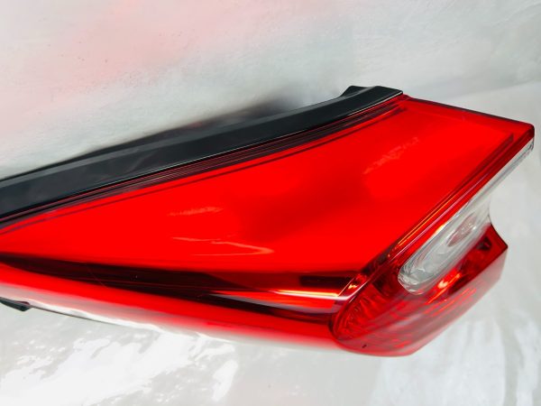 2016 2017 2018 2019 2020 2021 2022 TOYOTA CHR REAR LEFT OEM TAIL LIGHT - Image 9