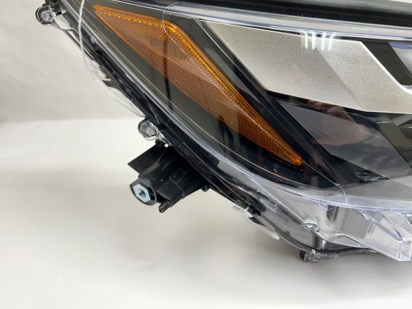 2022 2023 2024 TOYOTA RAV4 FULL LED FRONT RIGHT OEM HEADLIGHT - Image 10