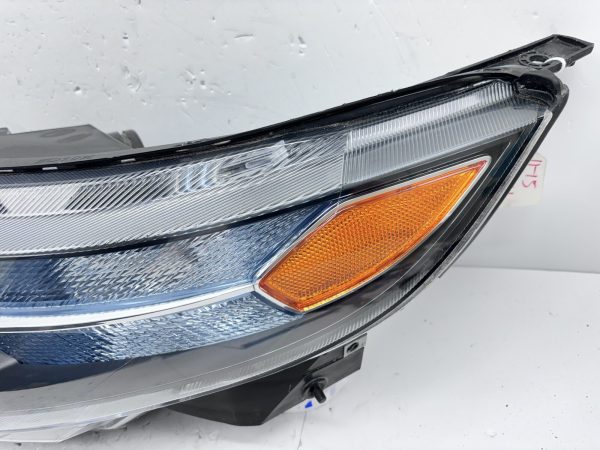 NICE OEM 22769170  2011 2012 2013 2014 2015 CHEVY VOLT  FRONT LEFT HEADLIGHT - Image 4