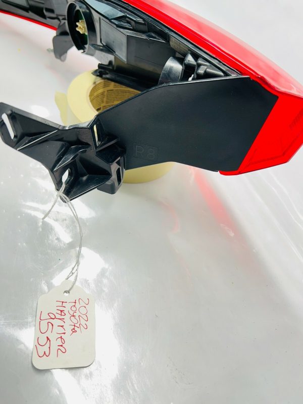 2022 TOYOTA HARRIER LED REAR RIGHT OEM TAIL LIGHT - Image 10